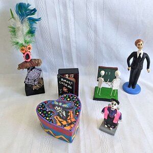 DIA DE LOS MUERTOS Set of 6 Assorted Altar Skeleton Halloween Miniatures 3-6"